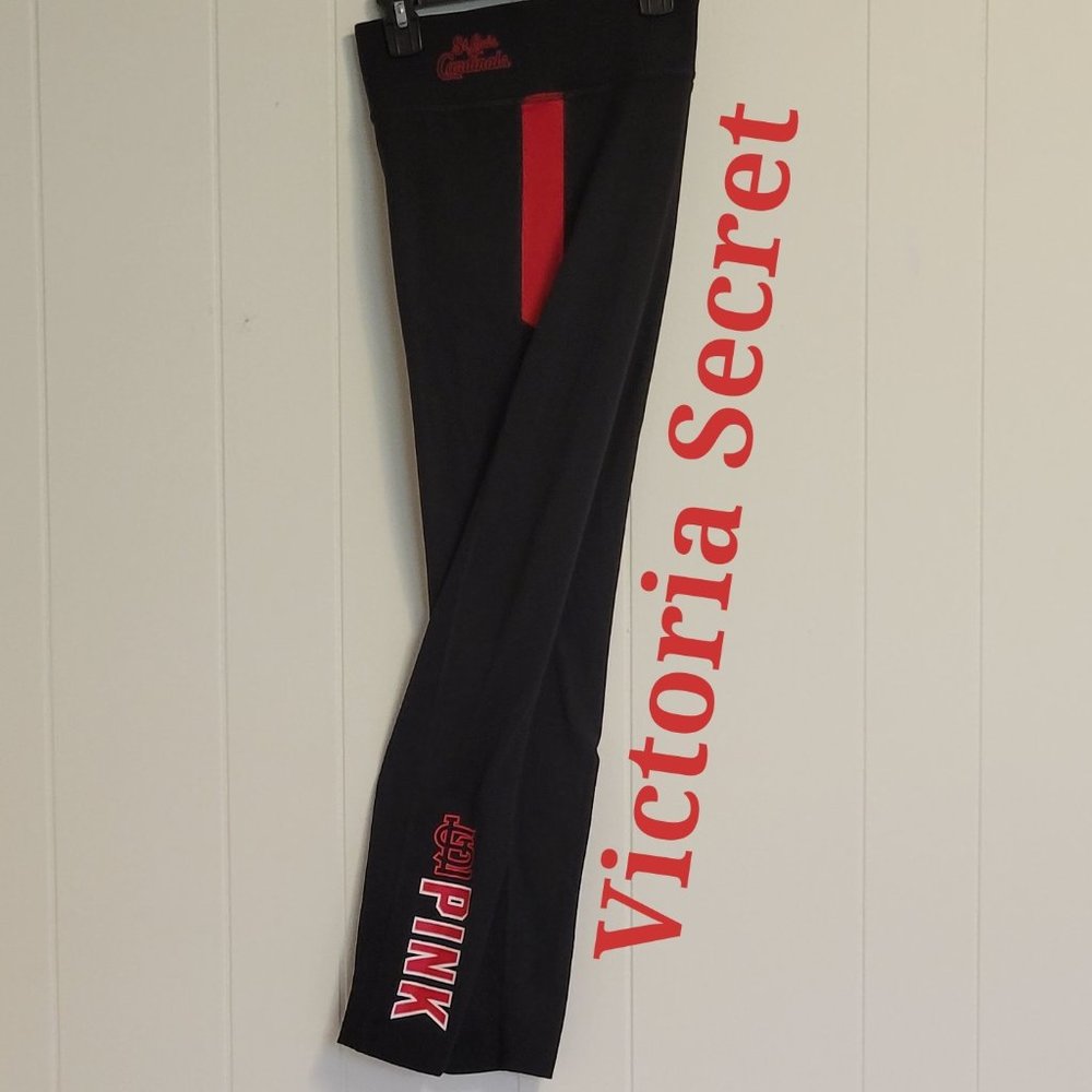PINK VS Ultimate 5th & Ocean MLB St. Louis Cardinals logo leggings. Sz:M